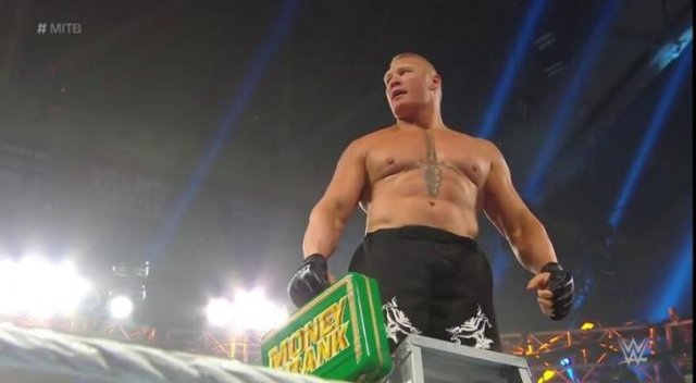 brock-lesnar-wins-money-bank.jpg