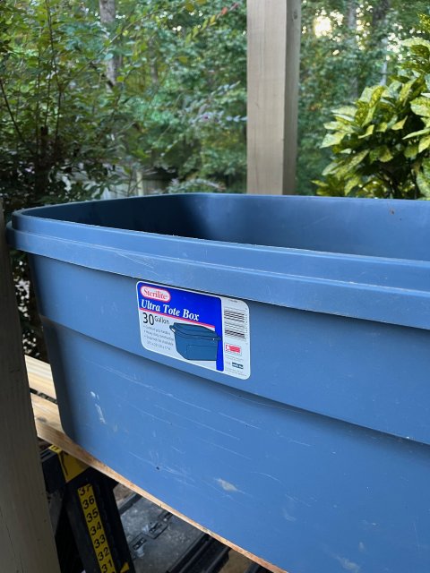 30 gallon tub.jpg