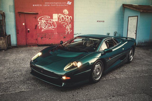 blog_09022014_jaguar_xj220_7.jpg